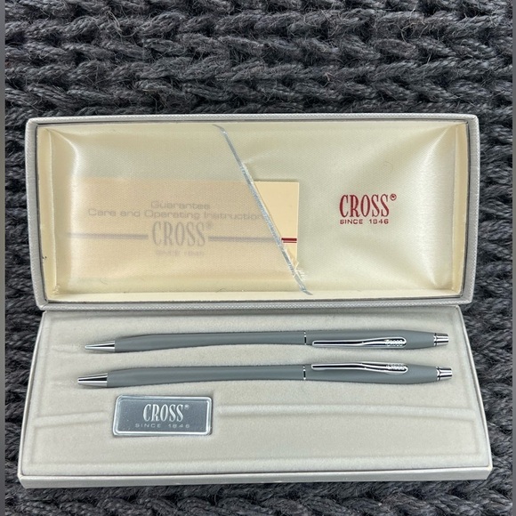 J006. Vintage Cross Gray Ball Pen And Pencil SET #2101 new old stock. - Picture 1 of 4